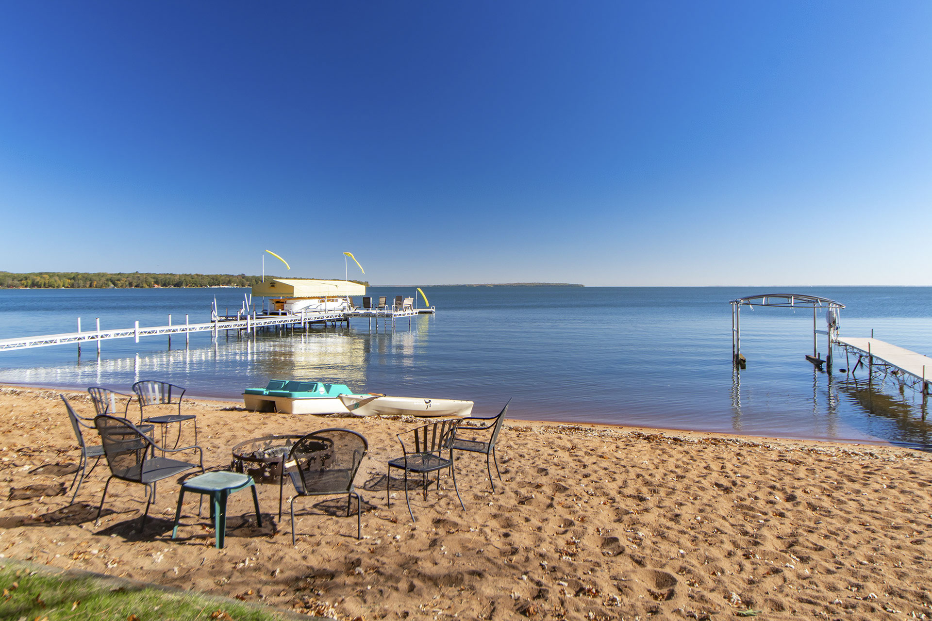 Loon Lodge Leech Lake - Beach - p02