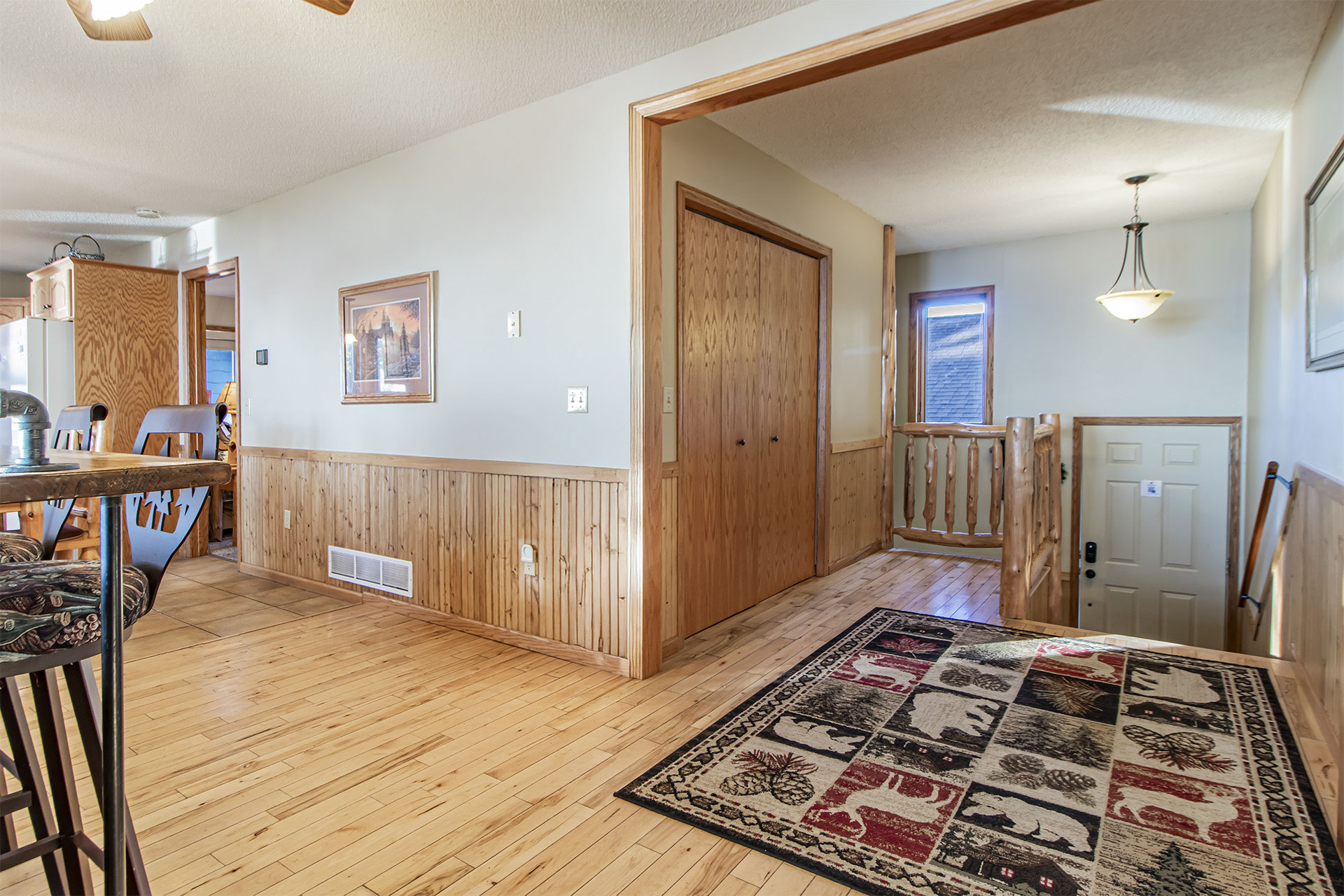 Loon Lodge Leech Lake - Entry - p02