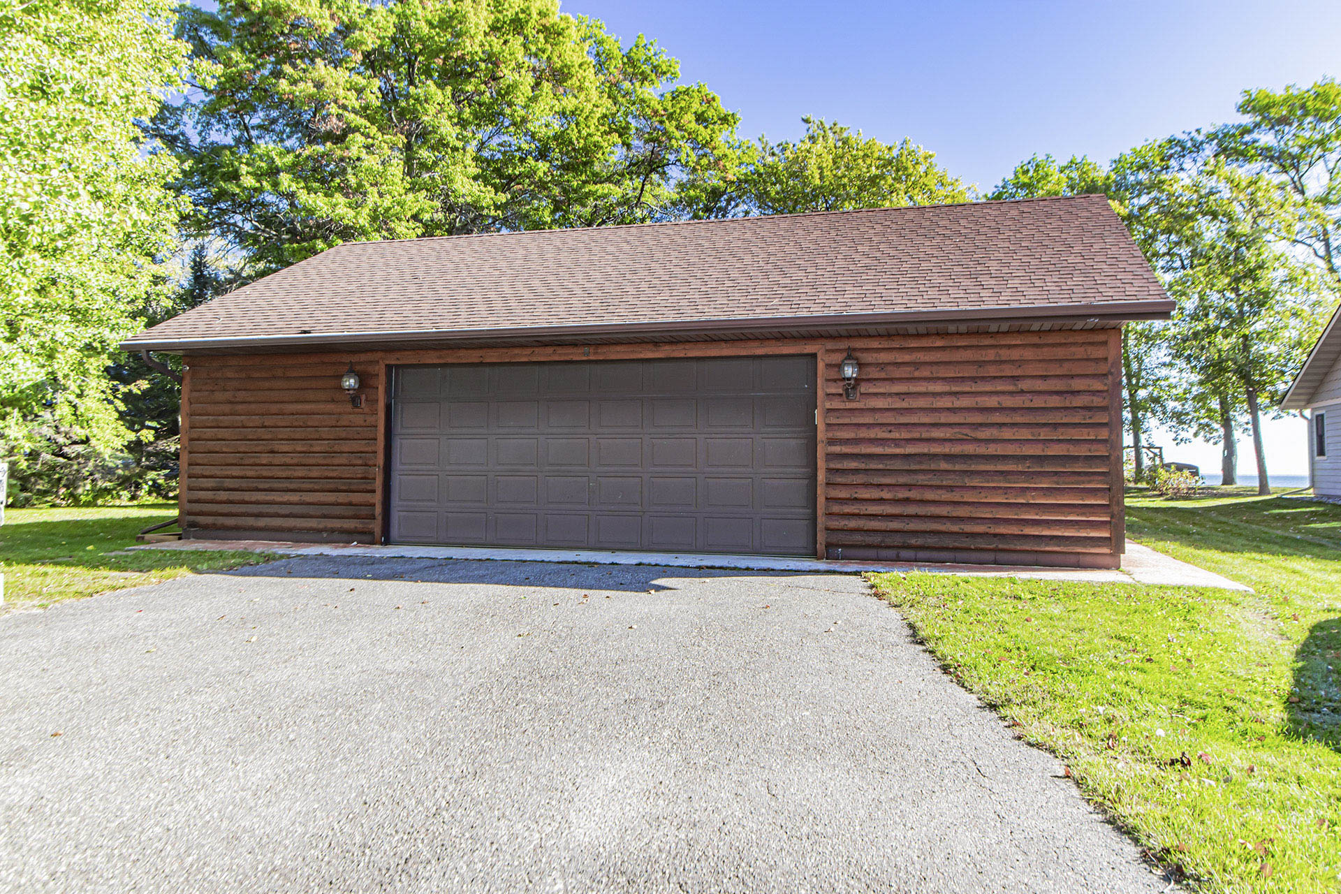 Loon Lodge Leech Lake - Garage - p02