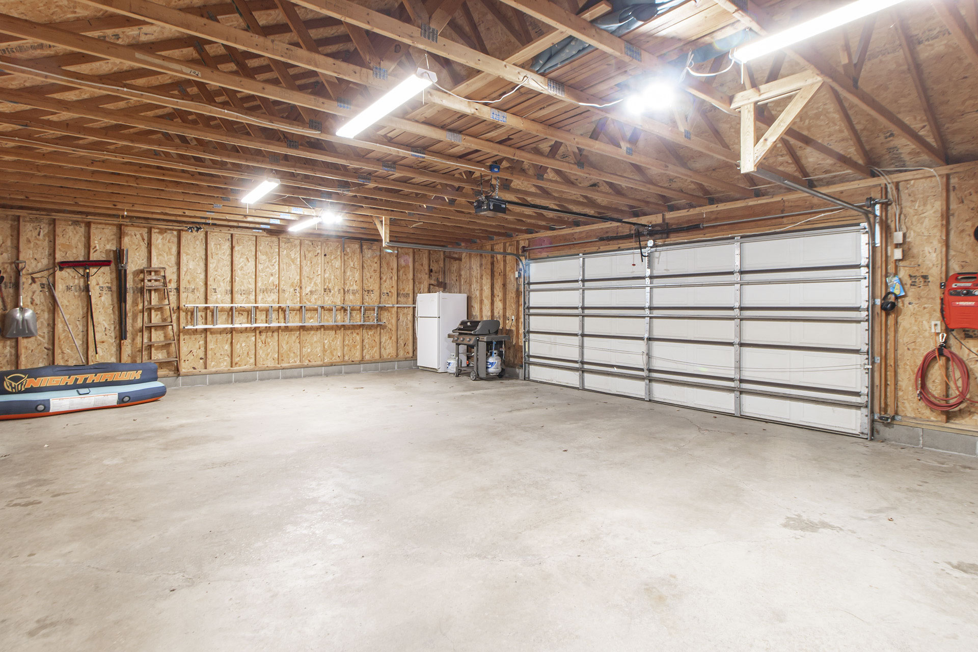 Loon Lodge Leech Lake - Garage - p06