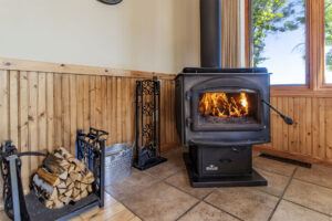 Loon Lodge Leech Lake - Living Room - p04